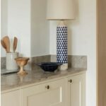 Cream Shaker style kitchen - Image 4