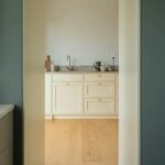 Cream Shaker style kitchen - Image 2